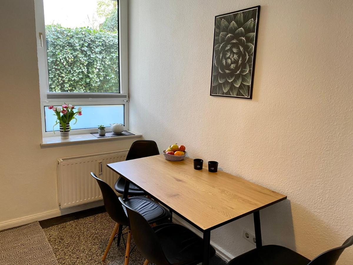 Zentrumsnahe Schoene Altbauwohnung Bis 4 Personen フレンスブルク エクステリア 写真